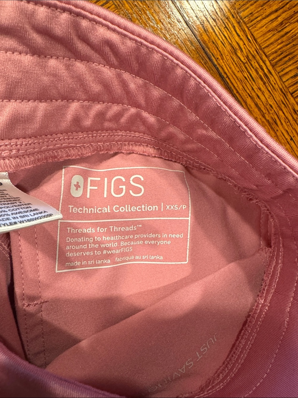 Chalk Pink FIGS Scrub Set - Picture 2 of 5